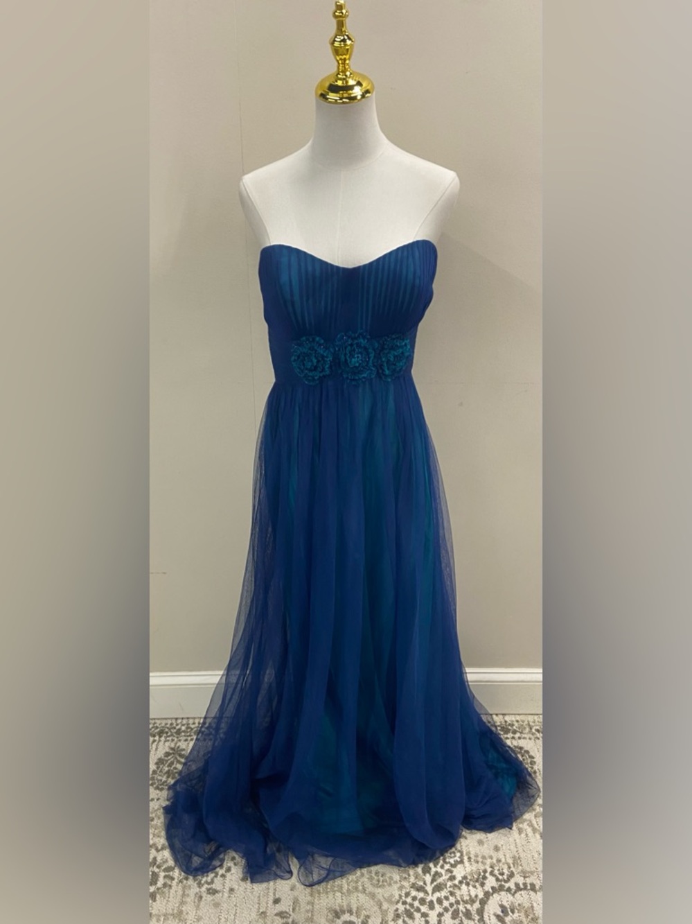 Elegant Teal Blue Evening Gown with Embellished Bolero - Picture 3 of 6